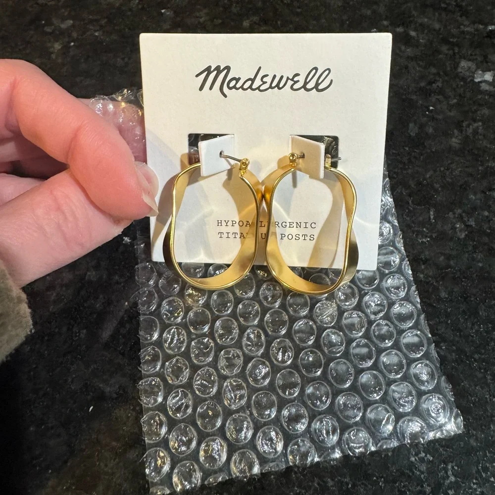 NEW! Madewell Twisty U-Hoop Earrings - Picture 4 of 4